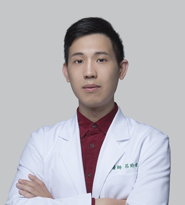 呂介緯醫師個人形象照